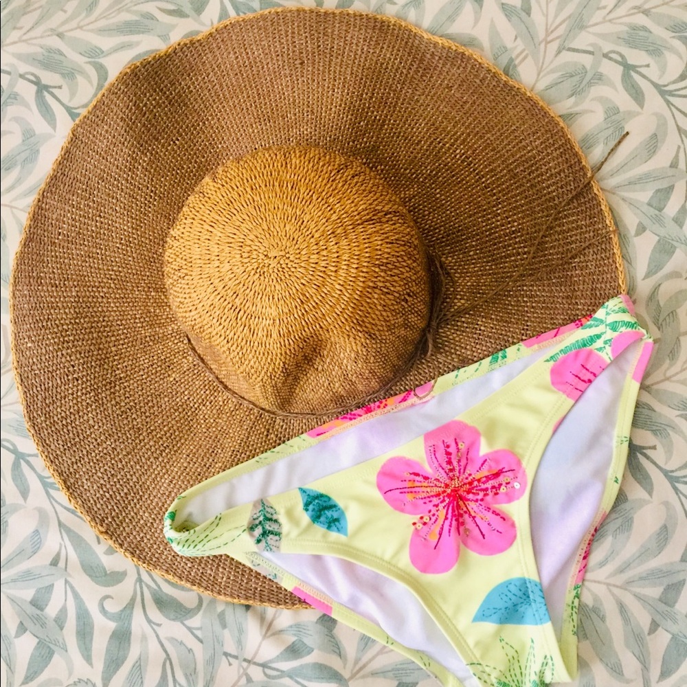 Pretty bikini 👙 bottoms🌸